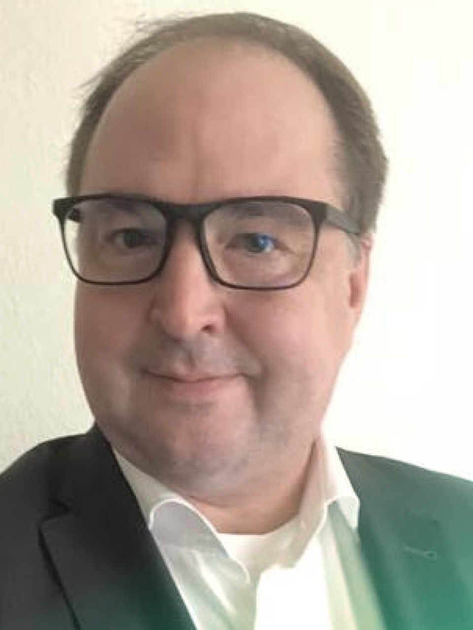Dr. Michael Papenhagen